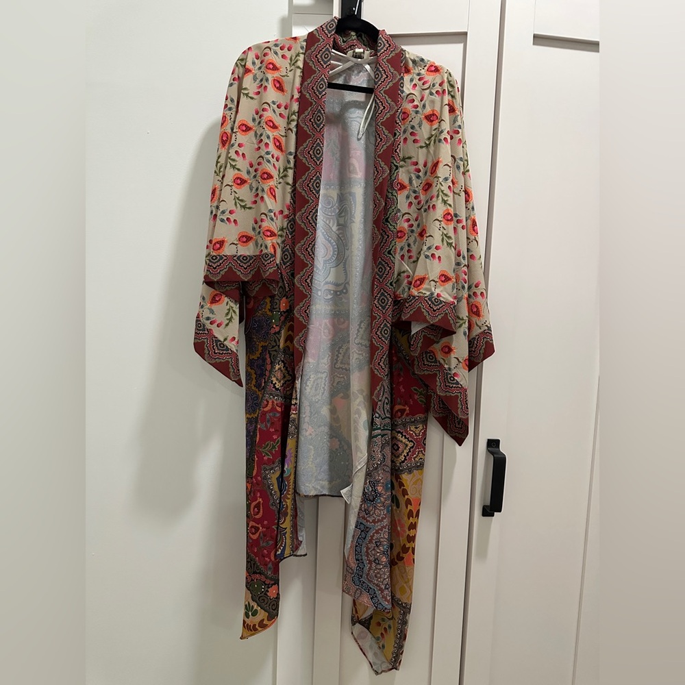 Umgee Paisley Kimono with Red and Green Accents - Picture 1 of 5